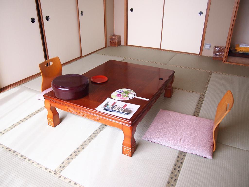Hotel Hanatemari Shirahama Rom bilde